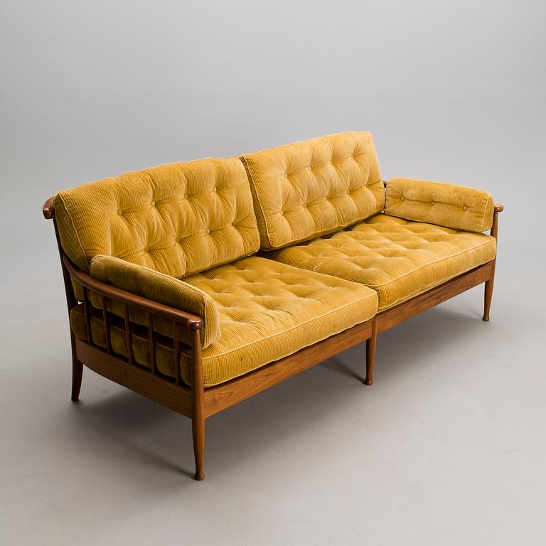 SOFFA, "Skrindan", Kerstin Hörlin-Holmqvist OPE-möbler.