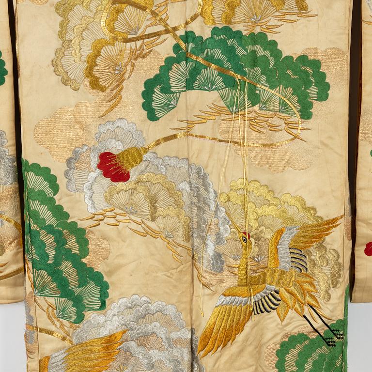 A Japanese silk wedding kimono, 20th century.