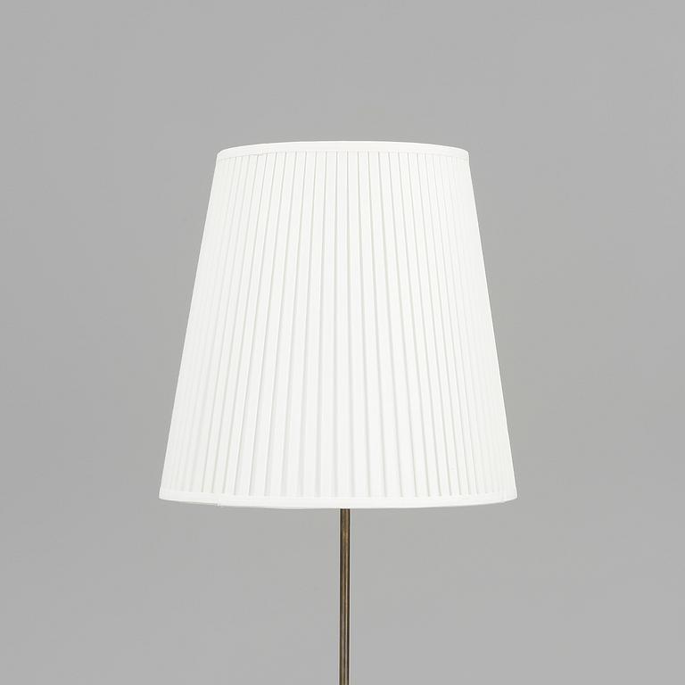 GOLVLAMPA, mässing, 1900-talets andra kvartal.