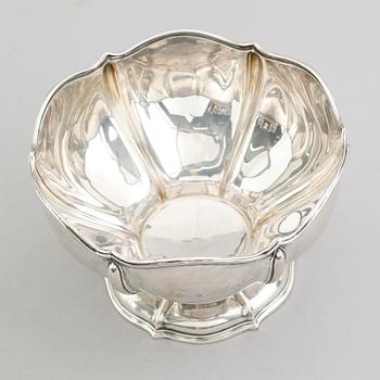 SKÅL, silver, svenska importstämplar, 1900-talets första hälft. Vikt ca 490 gram.