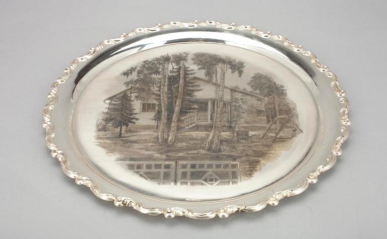 BRICKA, silver, Auran Kultaseppä Oy, Åbo 1957. Vikt 711 g.