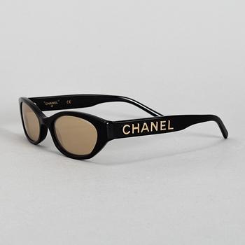 CHANEL, sunglasses.