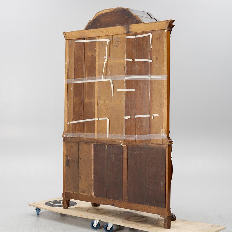 Vitrinskåp, troligen Holland, 1800-tal.