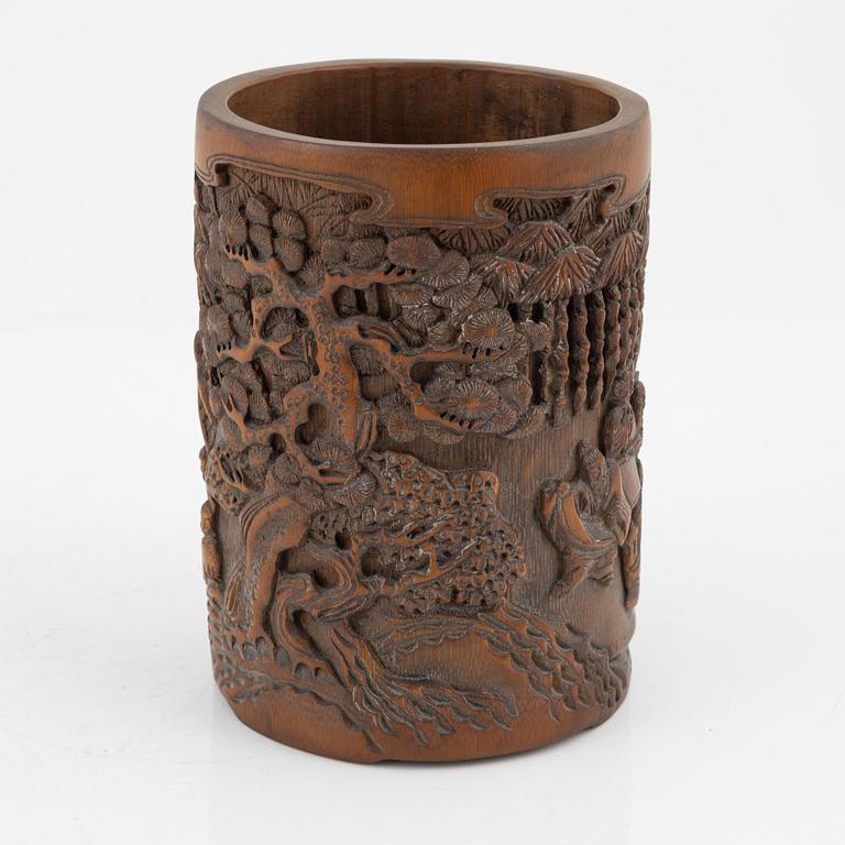 A brusch stand, Bamboo, late Qing Dynasty, around 1900.
