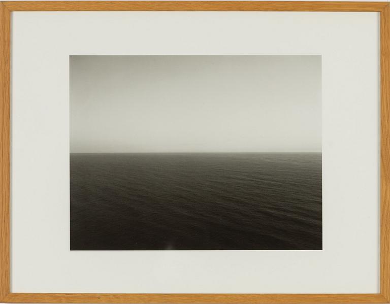 Hiroshi Sugimoto, "Pacific Ocean, Oregon", 1985.