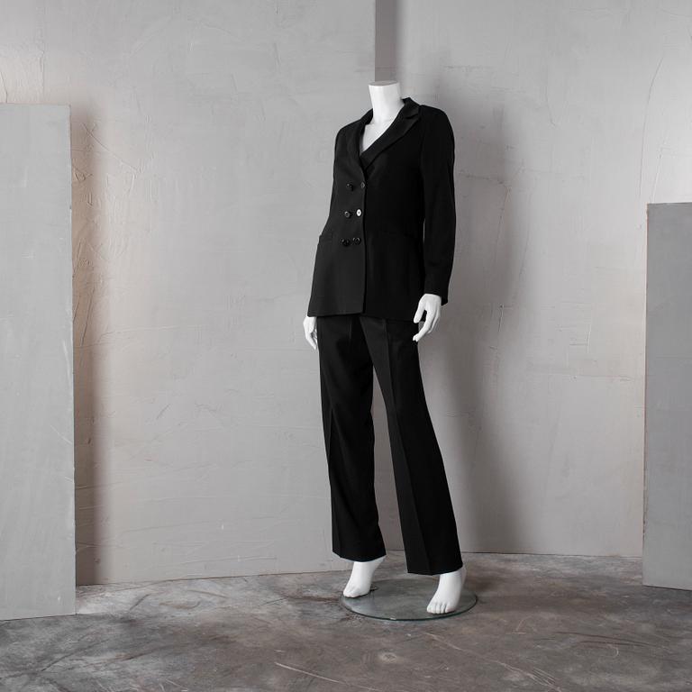 DRÄKT, Giorgio Armani, italiensk storlek 44.