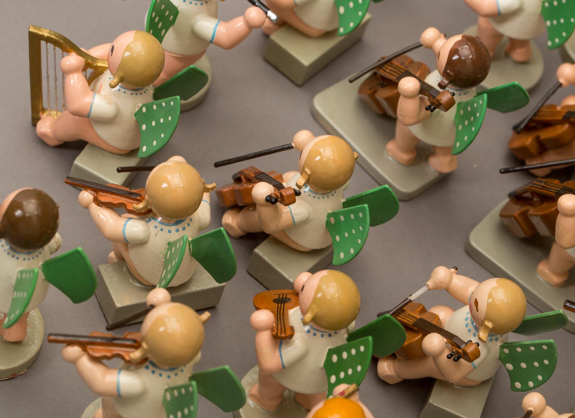 ÄNGLAORKESTER,ca  30 st, Erzgebirge, Tyskland, 1900-talets andra hälft.