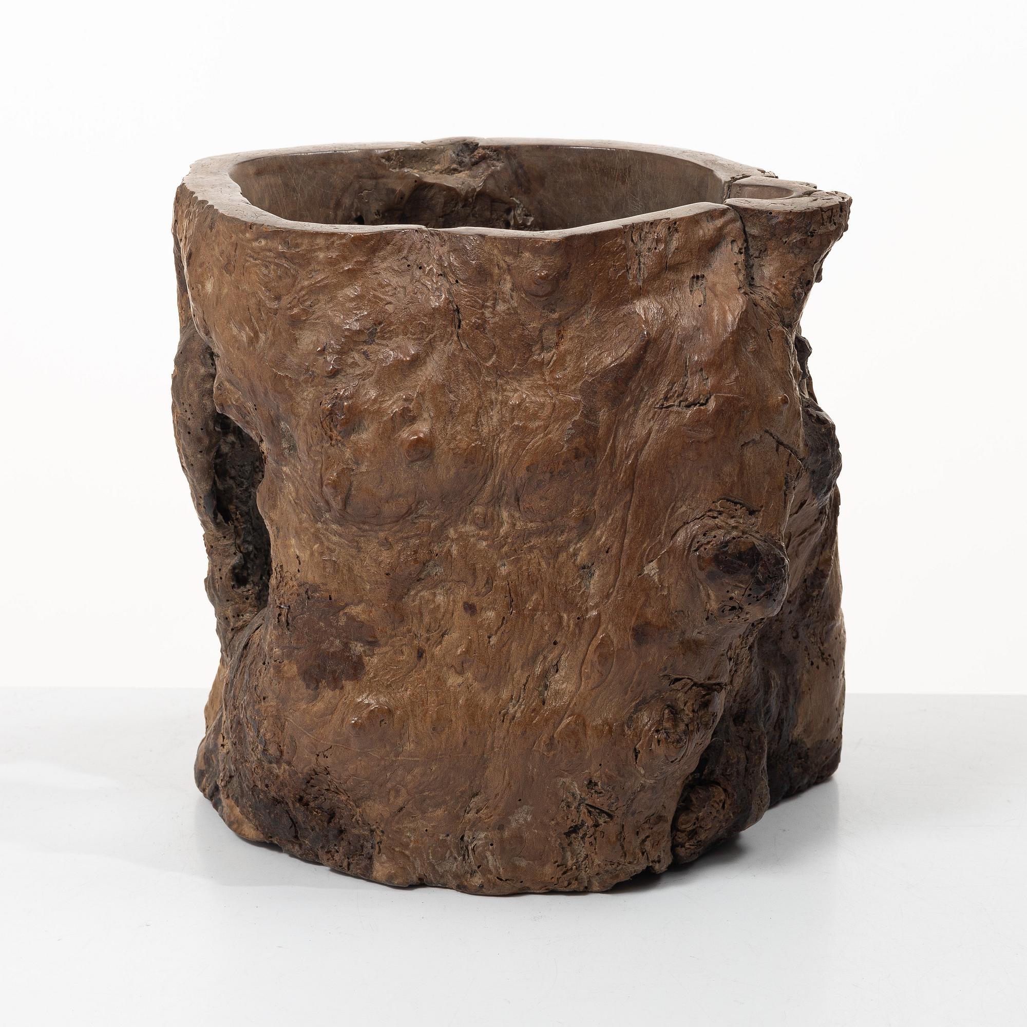 A Chinese brush pot, 20th century.