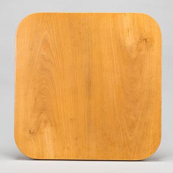 Aino Aalto, bord, för O.Y. Huonekalu- Rakennustyötehdas A.B. 1900-talets mitt.