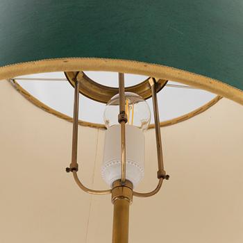 Josef Frank, bordslampa, modell 2466, Firma Svenskt Tenn.