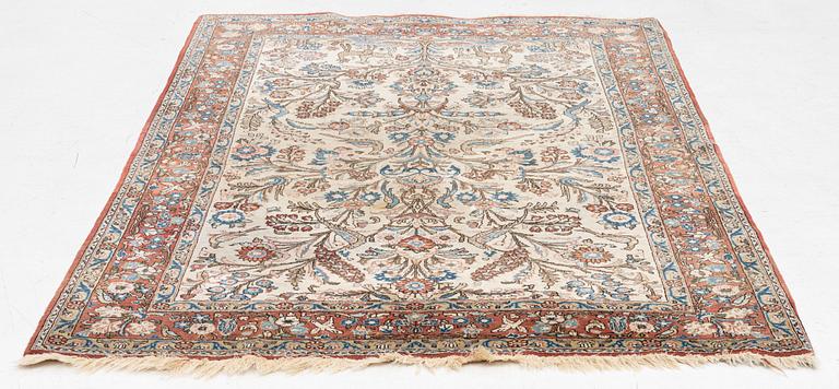 Matta, orientalisk, figural, ca 138 x 212 cm.