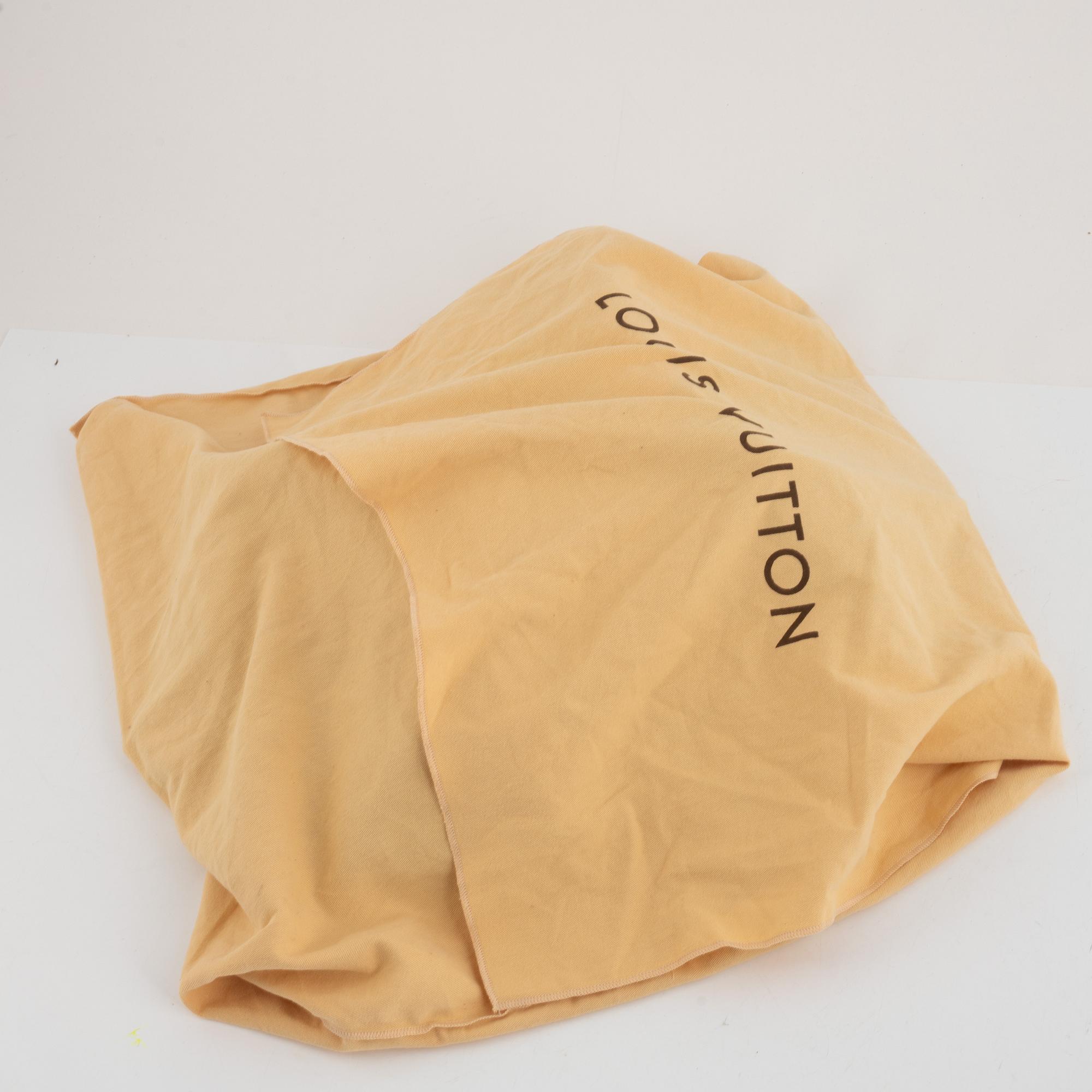 Louis Vuitton, weekendbag, "Keepall 45", 2011, samt necessär.