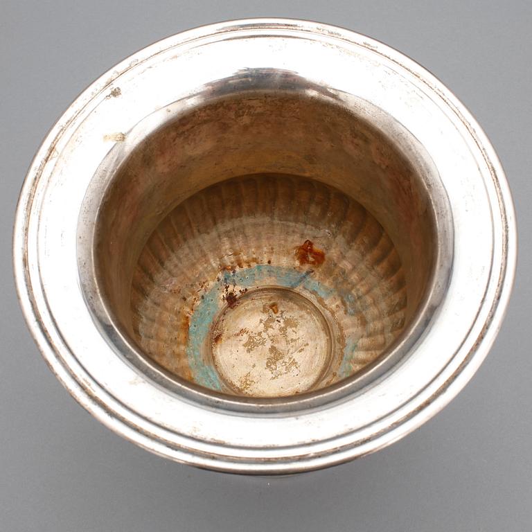 VINKYLARE, nysilver, 1900-tal.