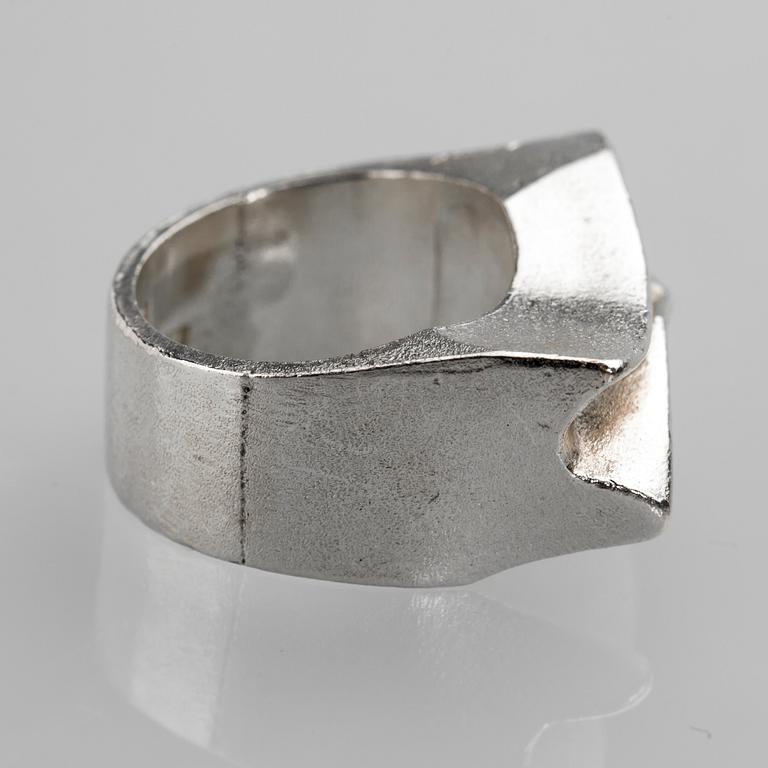 RING, sterlingsilver, Lapponia, Finland, 1970. Vikt ca 9,5 g.
