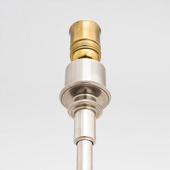 Poul Henningsen, bordslampa, "PH-4/3", för Louis Poulsen, Danmark.