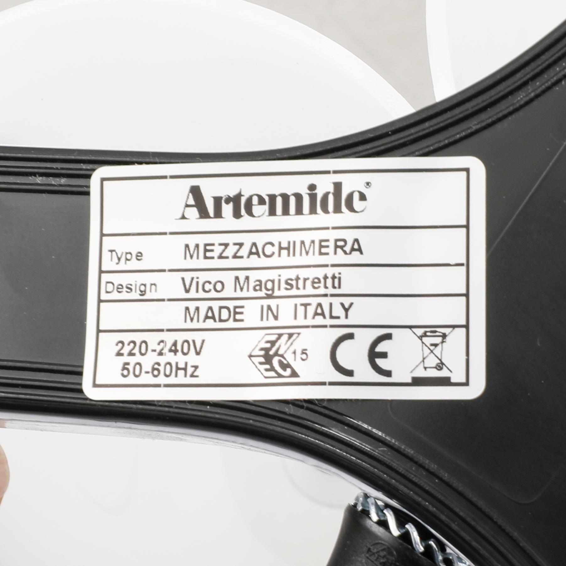 Vico Magistretti, "Chimera", golvlampa Artemide, Italien. Formgiven 1969, ny edition 1999.