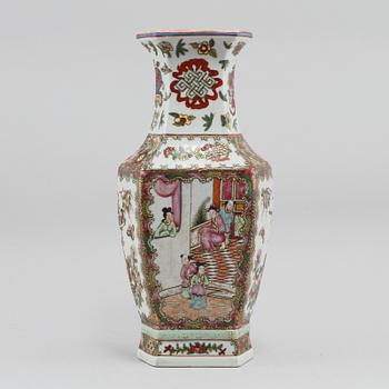 VAS, porslin, Kanton, Kina, 1900-talets första del.