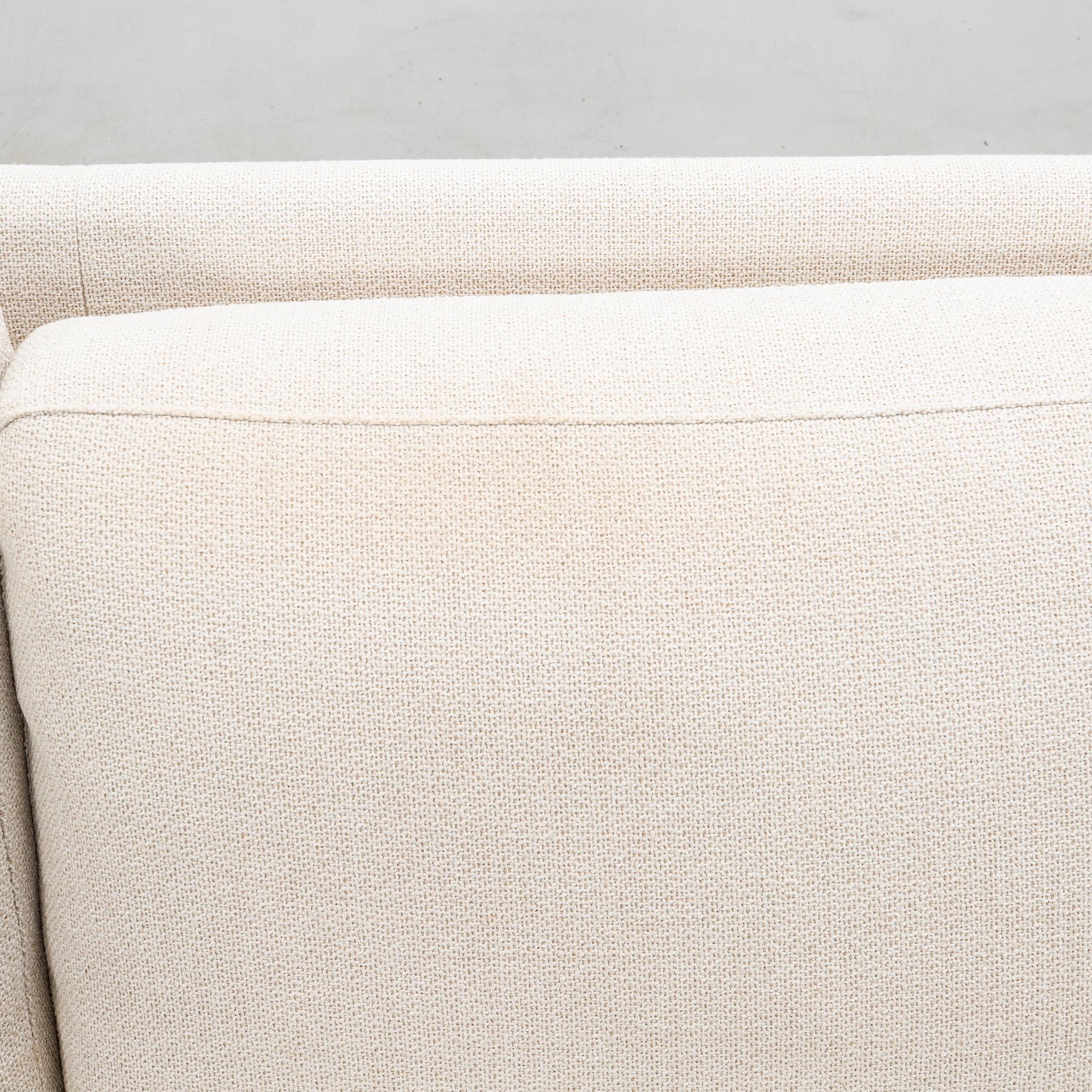 Alexander Lervik, Sofa, "Mr Jones", for Adea 2016.