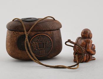 INRO MED NETSUKE, trä, Japan, sent 1800-tal.
