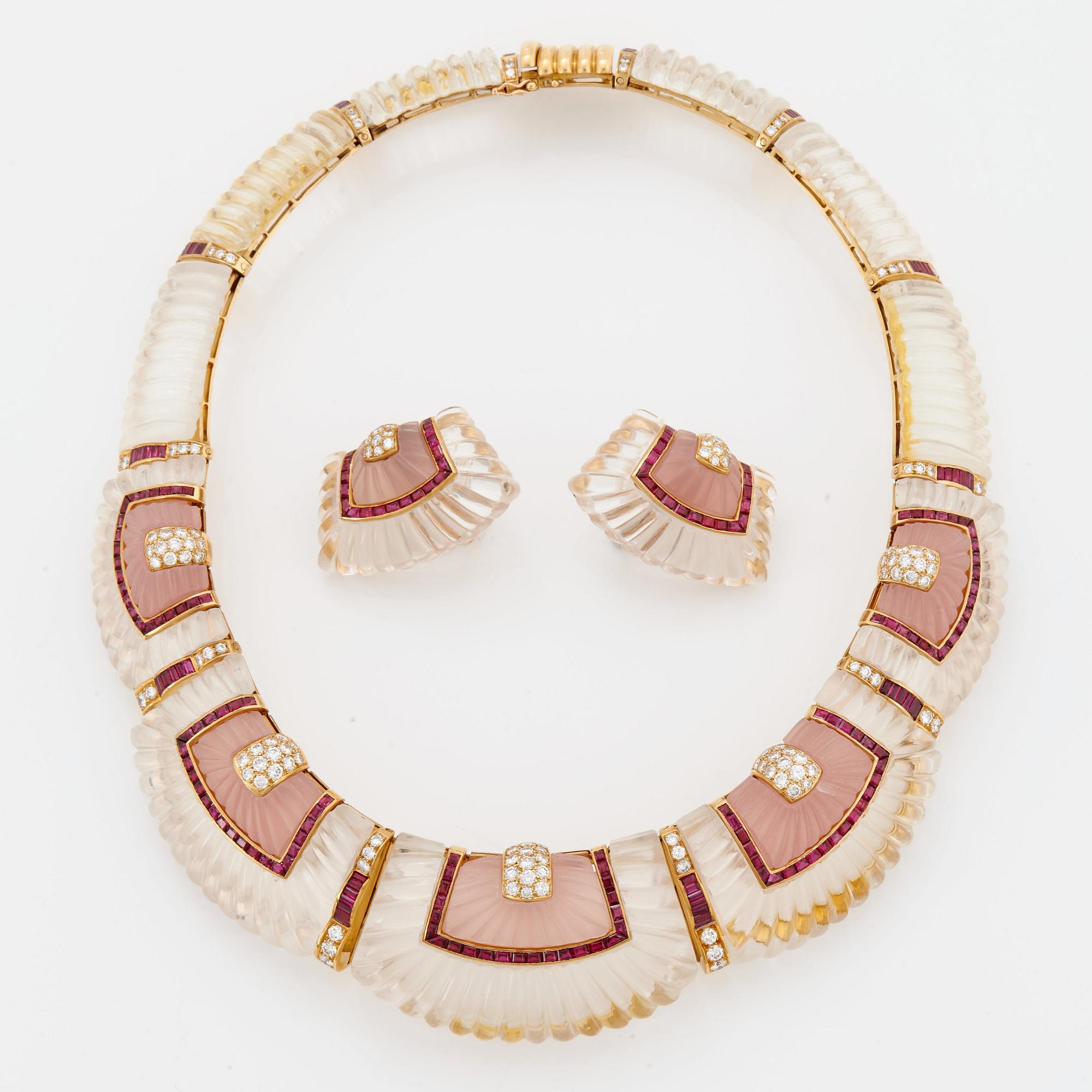 Boucheron a necklace and a pair of earrings.