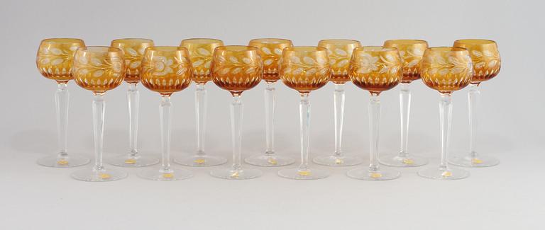 VINGLAS, 13 st, glas, 1900-talets andra hälft.