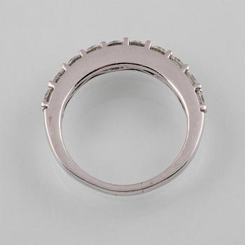 RING, 14K vitguld med briljantslipade diamanter 1.00 ct. Vikt 3,8 gram.