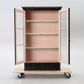 Display cabinet, upper part, 19th century.