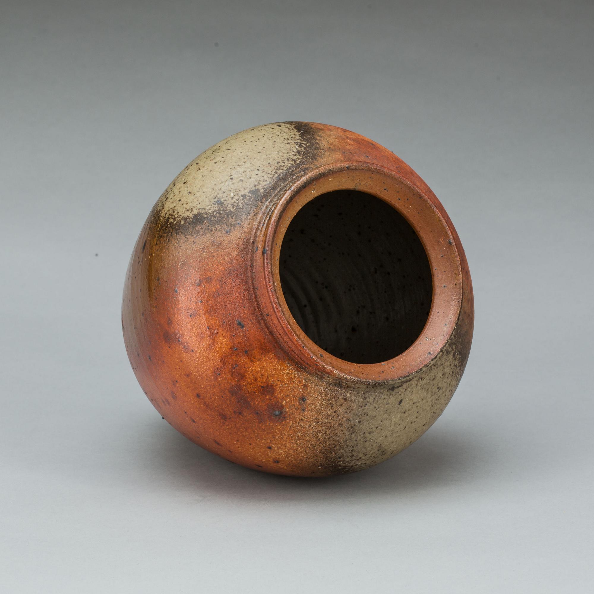 URNA med LOCK, stengods, Jean Linard, Frankrike.