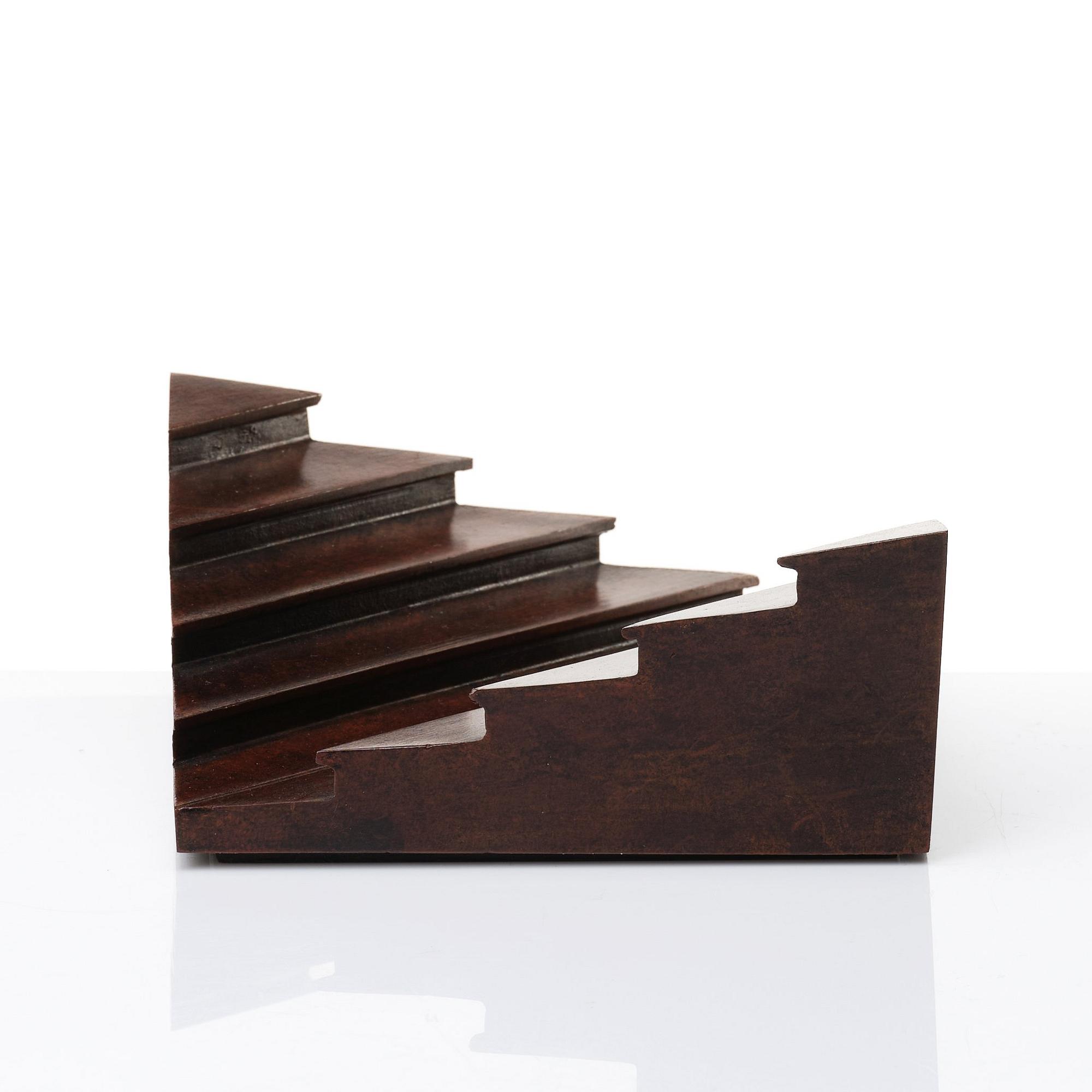 Carl Magnus, Stairs.