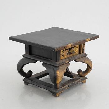 A Japanese lacquer and wood stand, Meiji (1868-1912).