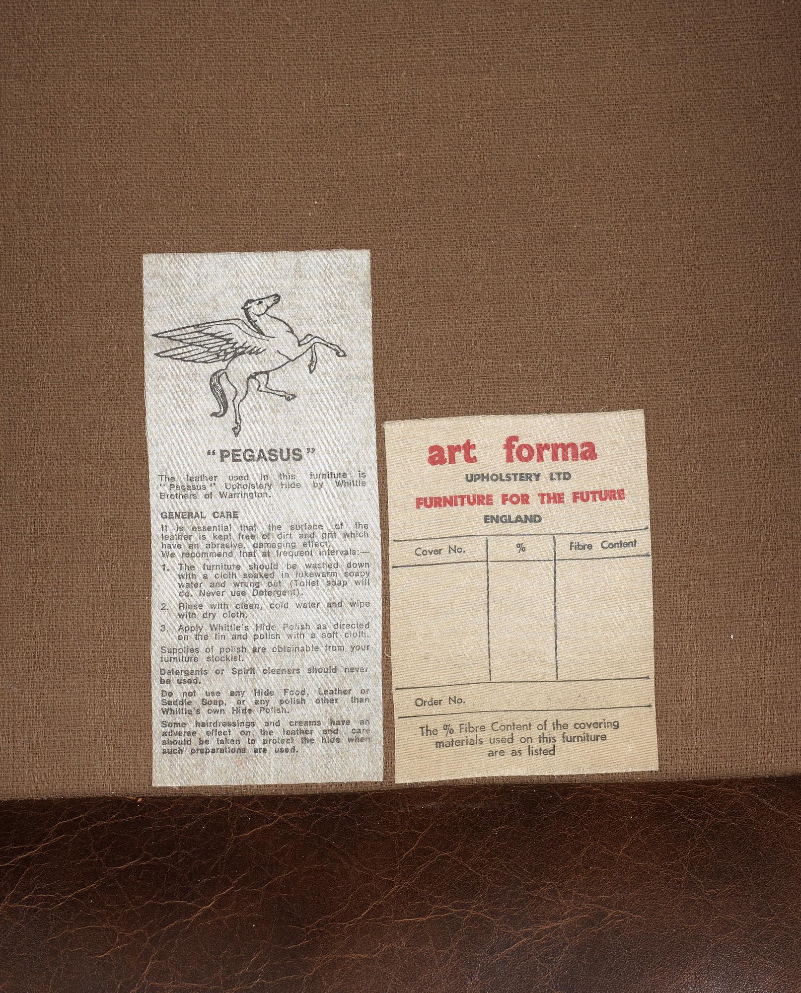 FÅTÖLJER, ett par, chesterfield-modell, 1900-talets andra hälft.