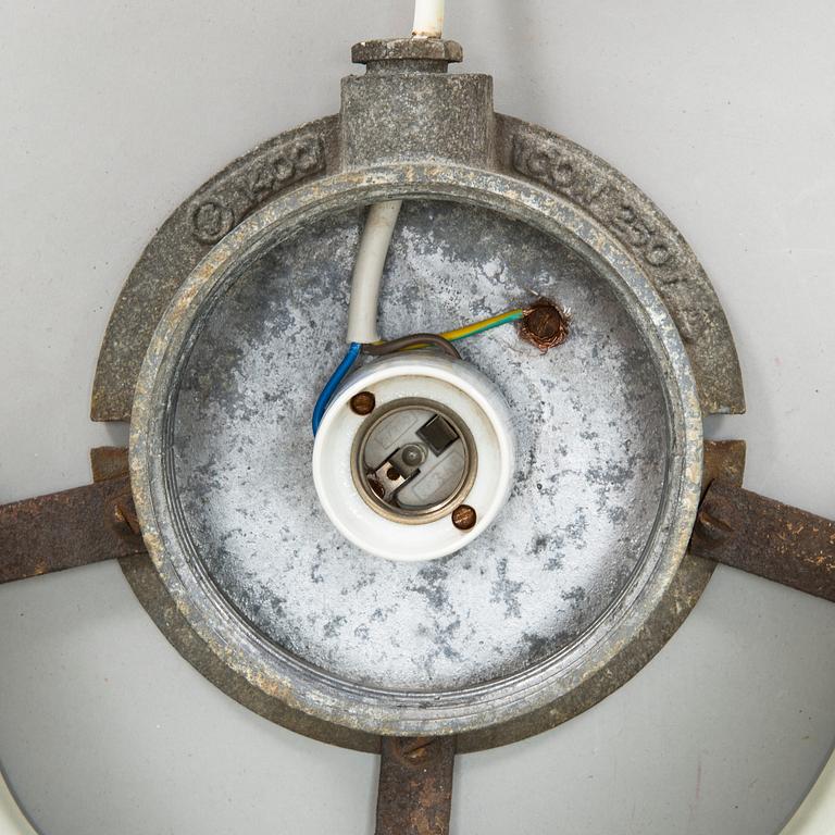 An industrial wall light, manufacturer Sähköliikkeiden Oy (SLO), Finland 1930s-1940s.