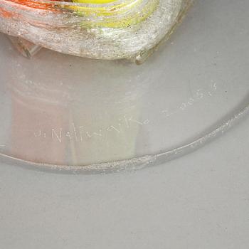 JAN NALIWAJKO, objekt/skål, plexiglas, signerad och daterad 2005.