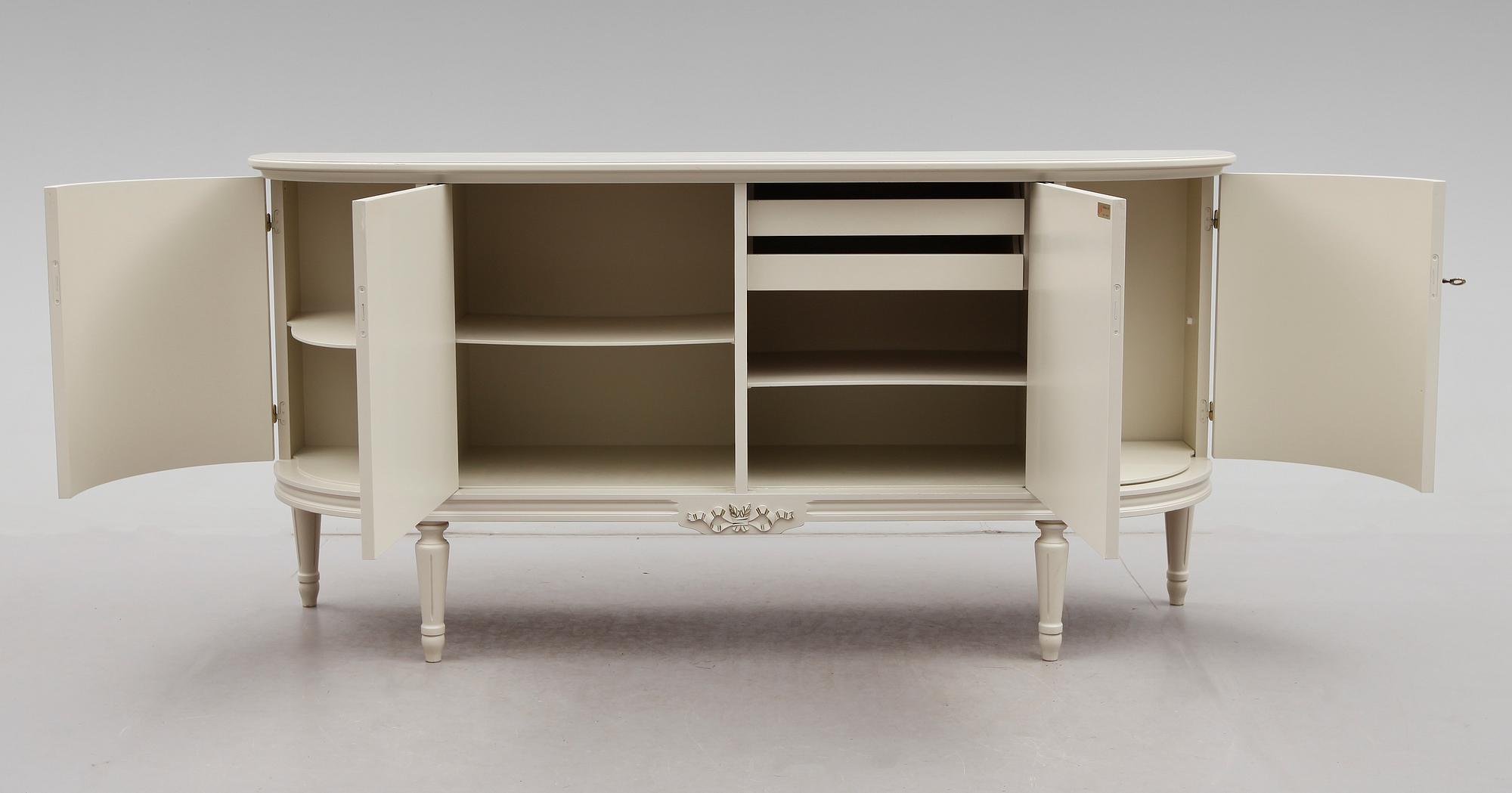 SIDEBOARD, gustaviansk stil, 1900-talets andra hälft.