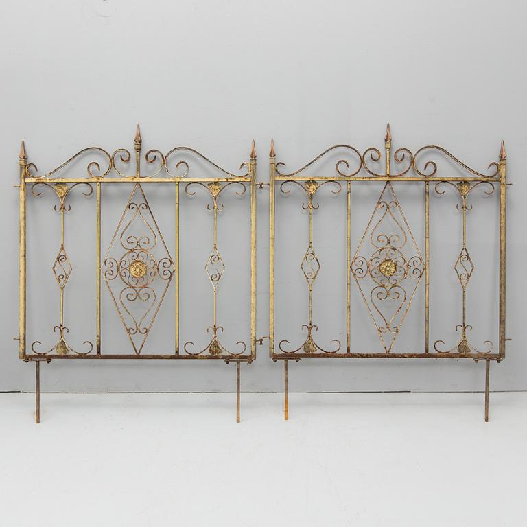 SMIDESGALLER, troligen till balkong eller terrass, 8 delar, omkring 1900.