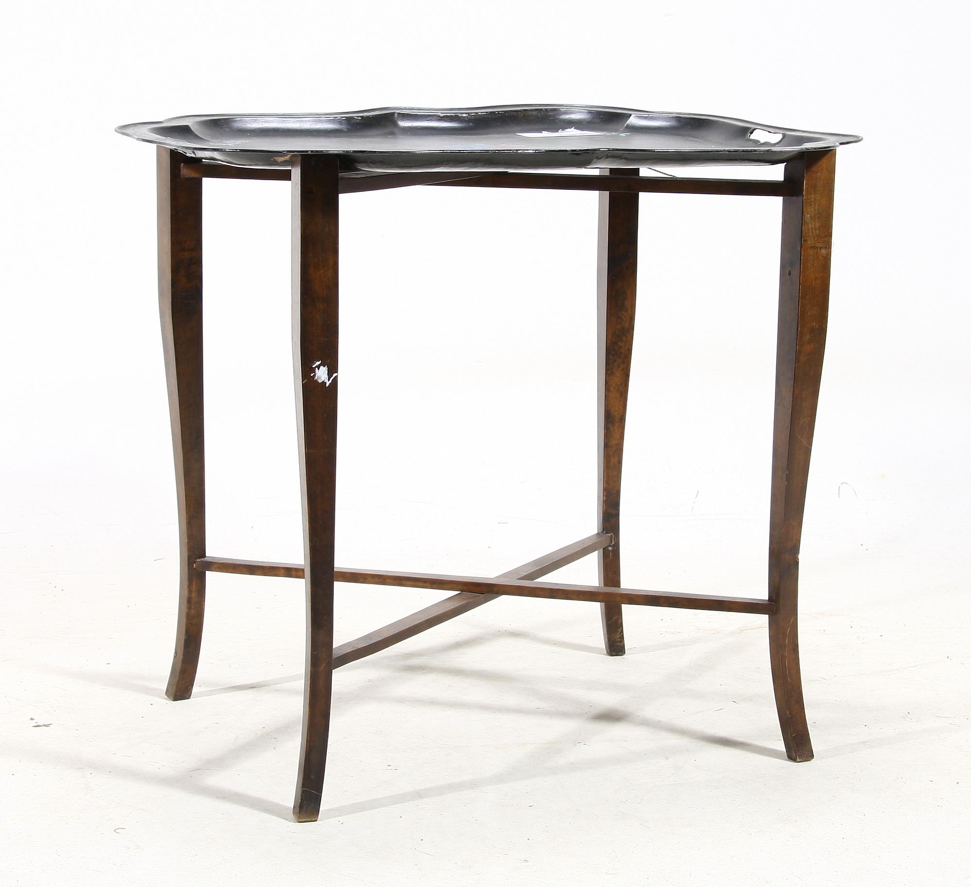 BRICKBORD, rokokostil, 1900-tal.