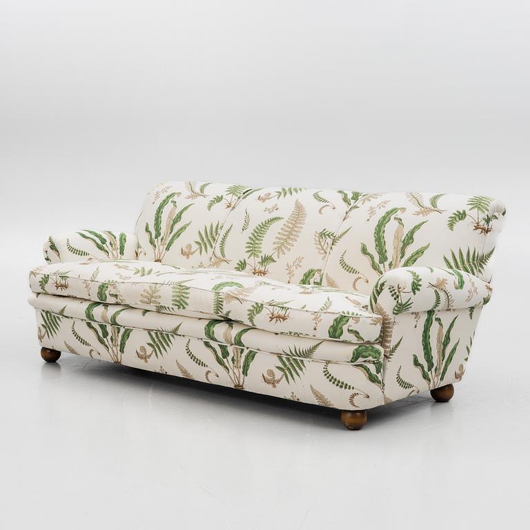 Josef Frank, a model 703 sofa, Firma Svenskt Tenn.