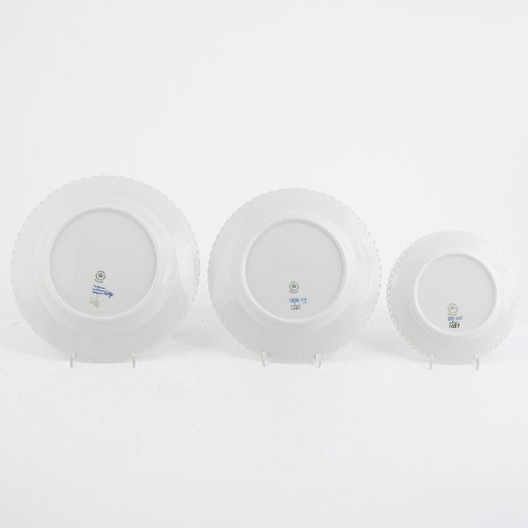 A set of 20 'Musselmalet' porcelain service parts, Royal Copenhagen, Denmark.