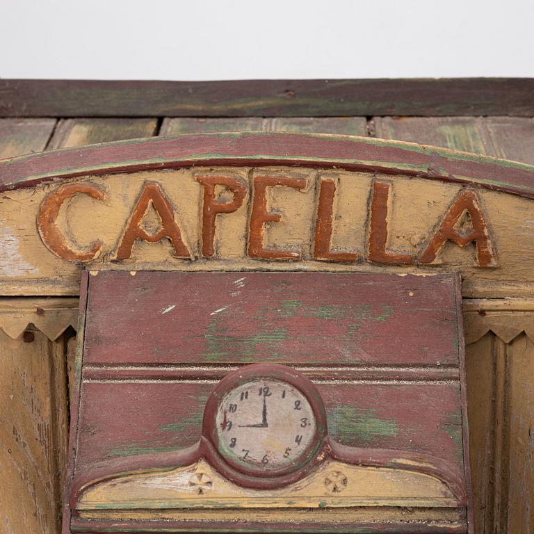 A bird's house, 20th century.