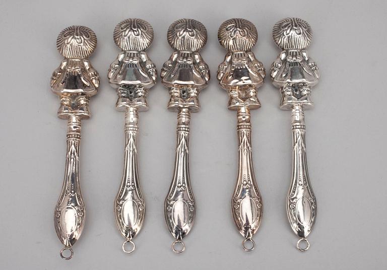SKALLROR, 5 st, silver 830. Vikt 109 g.