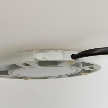 Jasper Morrison, Table lamp "Glo ball" for Flos 2000s.