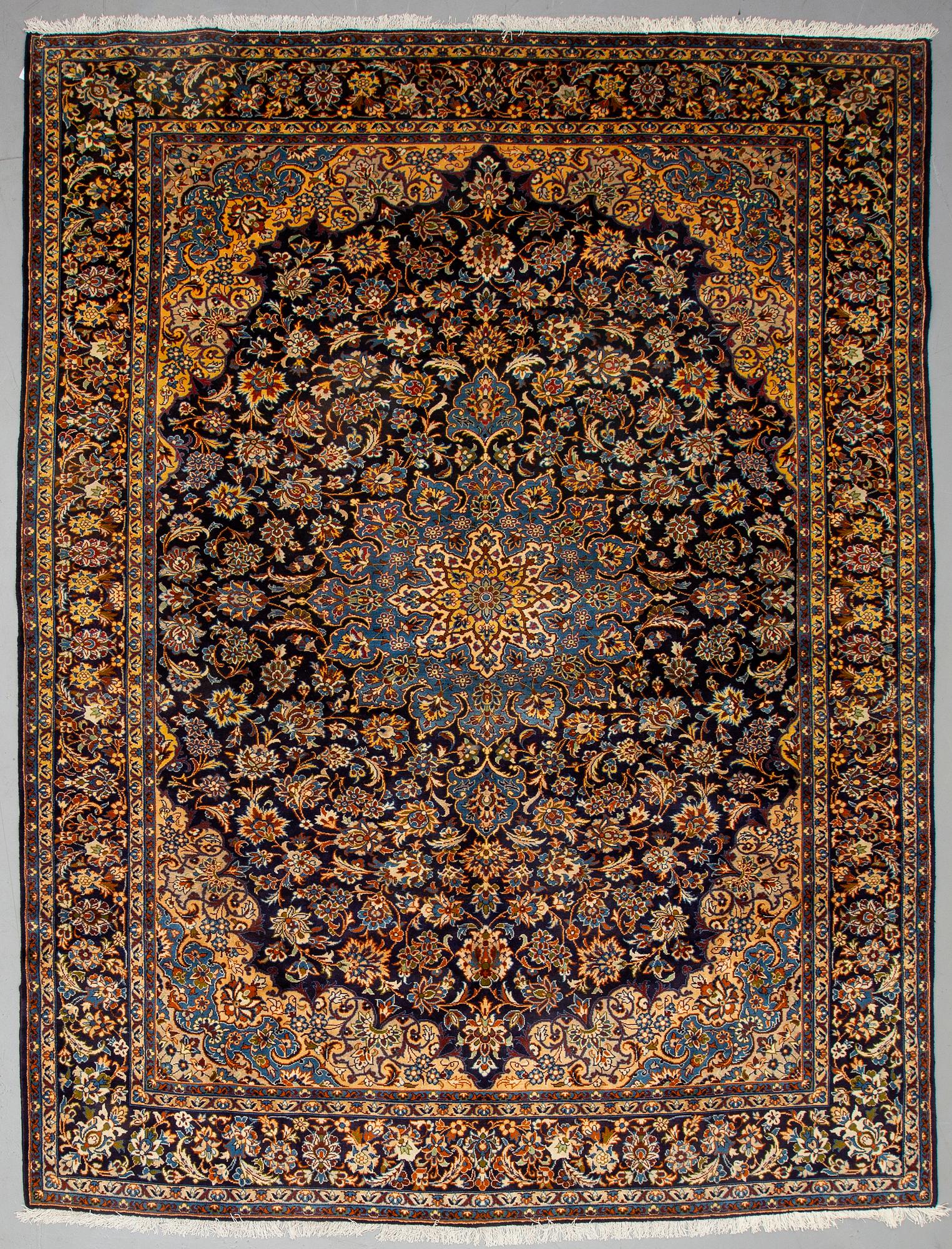 A CARPET, Najafabad, ca 376 x 288 cm.