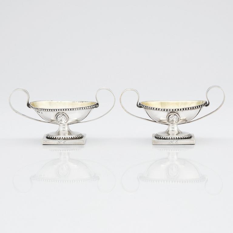 Simson Ryberg, saltkar, ett par, delvis förgyllt silver, Stockholm 1794.