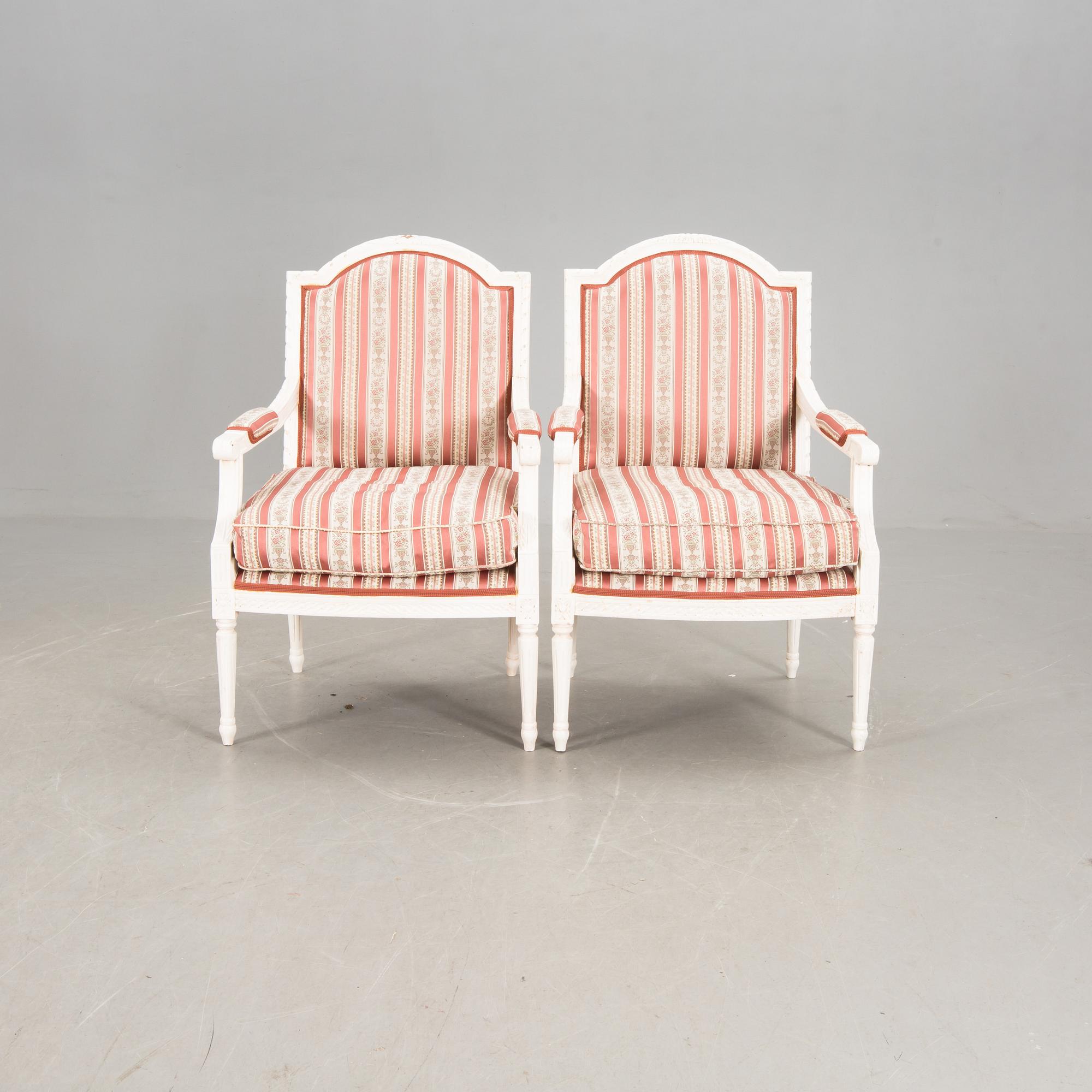 KARMSTOLAR, ett par, Louis XVI-stil, 1900-talets slut.