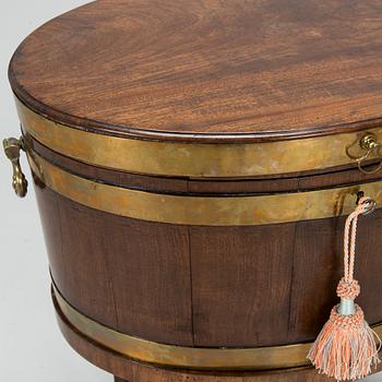 An 18th century english wine cooler.