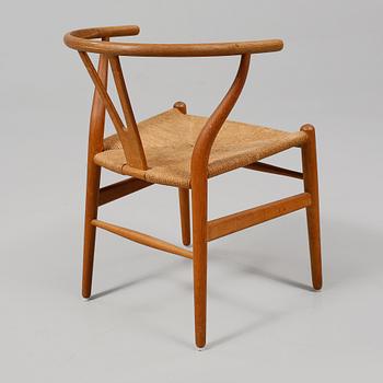 STOL, "Y-stolen", Hans J. Wegner för Carl Hansen & Son, Odense, 1900-talets andra hälft.