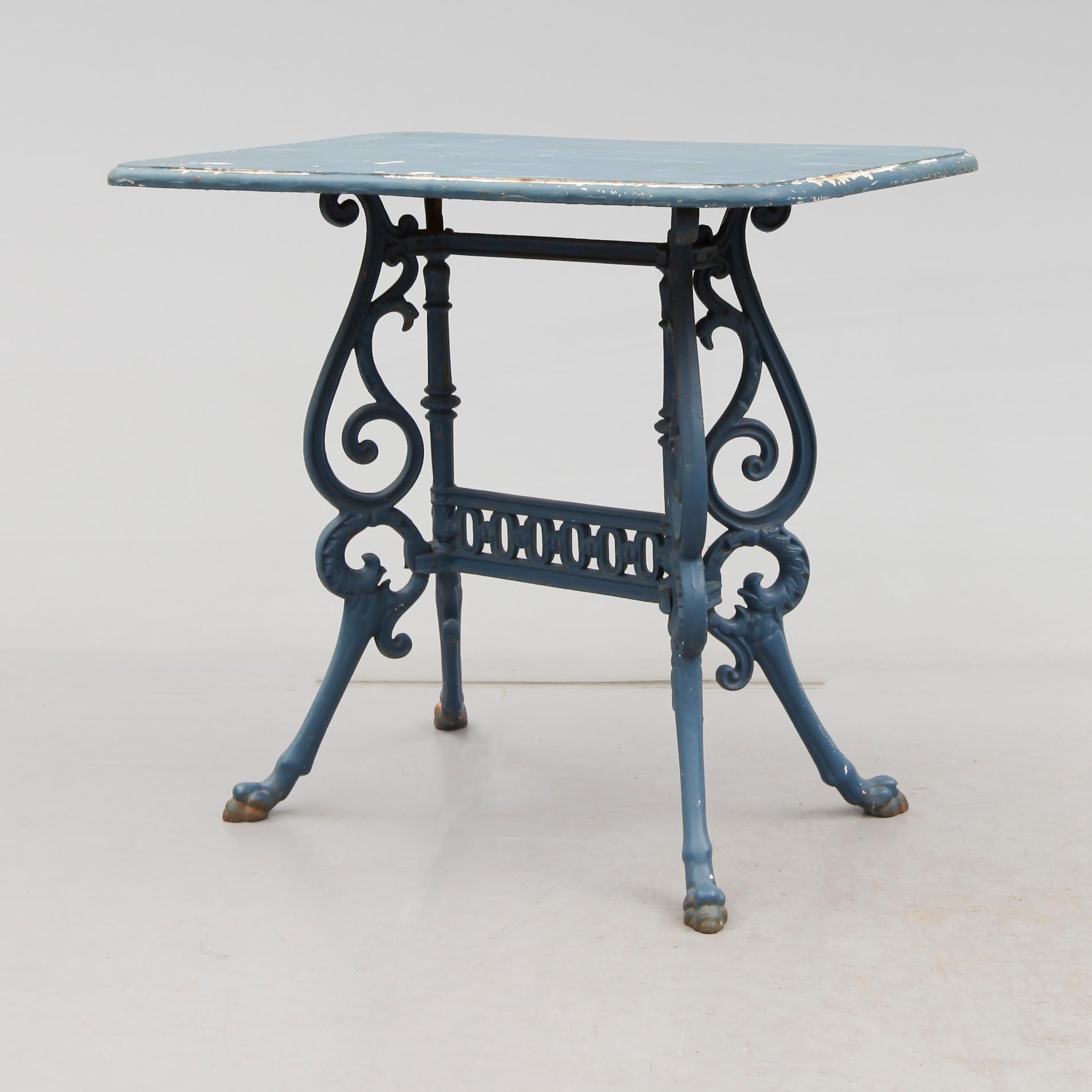 TRÄDGÅRDSBORD, 1900-talets första hälft.