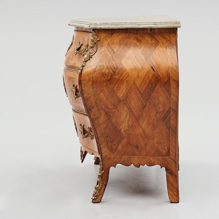 Byrå, av Gustaf Foltiern (mästare i Stockholm 1771-1804), Rokoko.