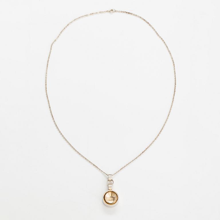 Elis Kauppi, Kaulakoru, sterlinghopeaa ja kultaa. Kupittaan kulta, Turku 1965.