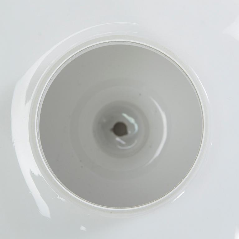Paavo Tynell, a pair of mid-20th century 'K2-19' pendant lights for Idman.